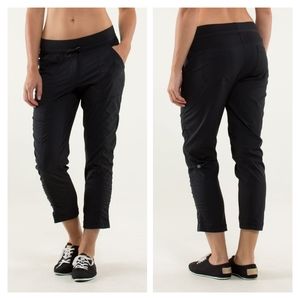 Lululemon Street To Studio Crop *No Liner Black